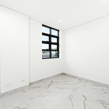 Brand New Selection Of 14 Up Market Studios - Photo 5