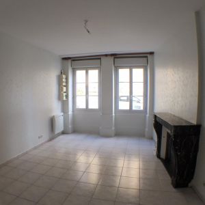 Location Appartement 2 pièces 41m² JARGEAU 45150 - Photo 2
