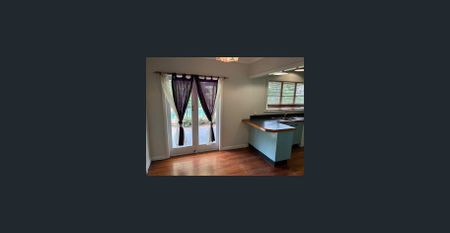 3 Bedroom Home with Pool & Outdoor Living - Photo 5