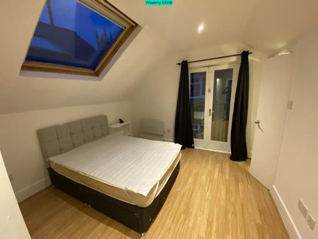 3 bedroom terraced house to rent - Photo 5