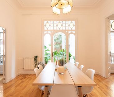 Carrer Gran de Gràcia, Barcelona, Catalonia 08012 - Photo 2