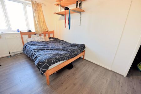 2 bedroom House in Harold Mount, Leeds - Photo 5