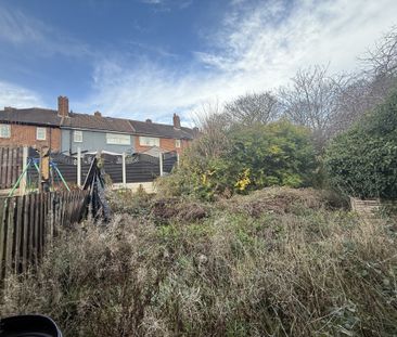 North Carr Croft, Huddersfield - Photo 1