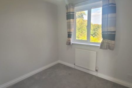 Raynham Road - Photo 5