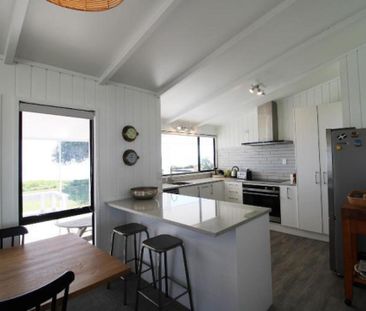 1980's Beach Front Beauty - Photo 4