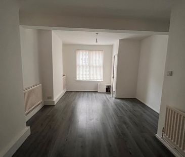 3 Bed Terraced House, Index St, L4 - Photo 2