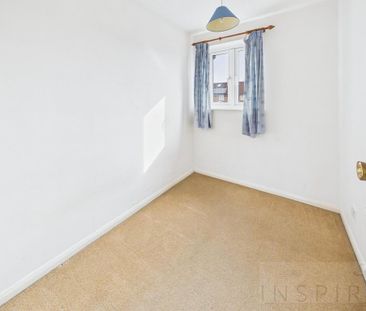 2 bedroom semi-detached house to rent - Photo 2