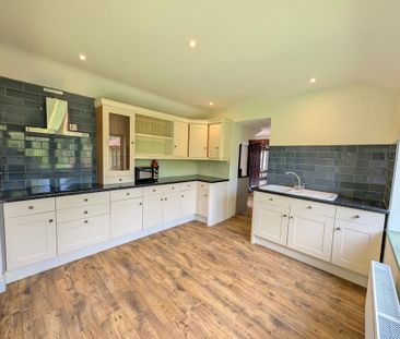 3 bedroom detached house to rent - Photo 4