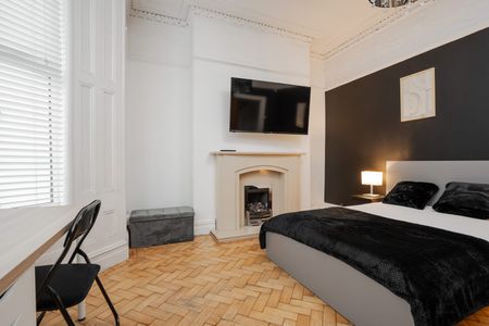 Anfield Road Room 7 - Photo 4