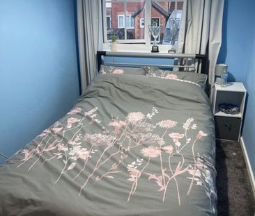 Room in a Shared House, Firecrest Way, NG6 - Photo 3