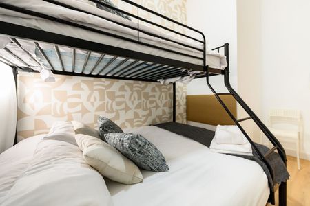 Calle de Luis Cernuda - Foto 4