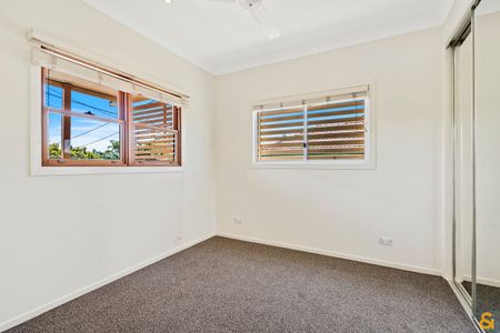 56 Killarney Avenue, Manly West, QLD 4179 - Photo 4