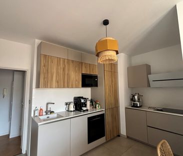 Location Appartement 3 pièces 79m² AJACCIO 20000 - Photo 2