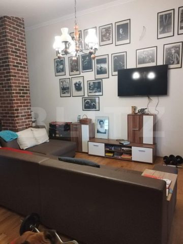 Apartament intr-o casa, 3 camere, mobilat, 90 mp, zona Ronat - Fotografie 2