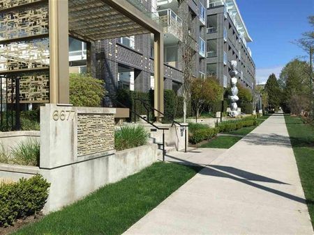 Vancouver West Bright 1Br 1Den Modern Condo Near Skytrain For rent!! - Photo 4