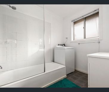 CHARMING TWO BEDROOM UNIT IN OAKLEIGH EAST!! - Photo 4