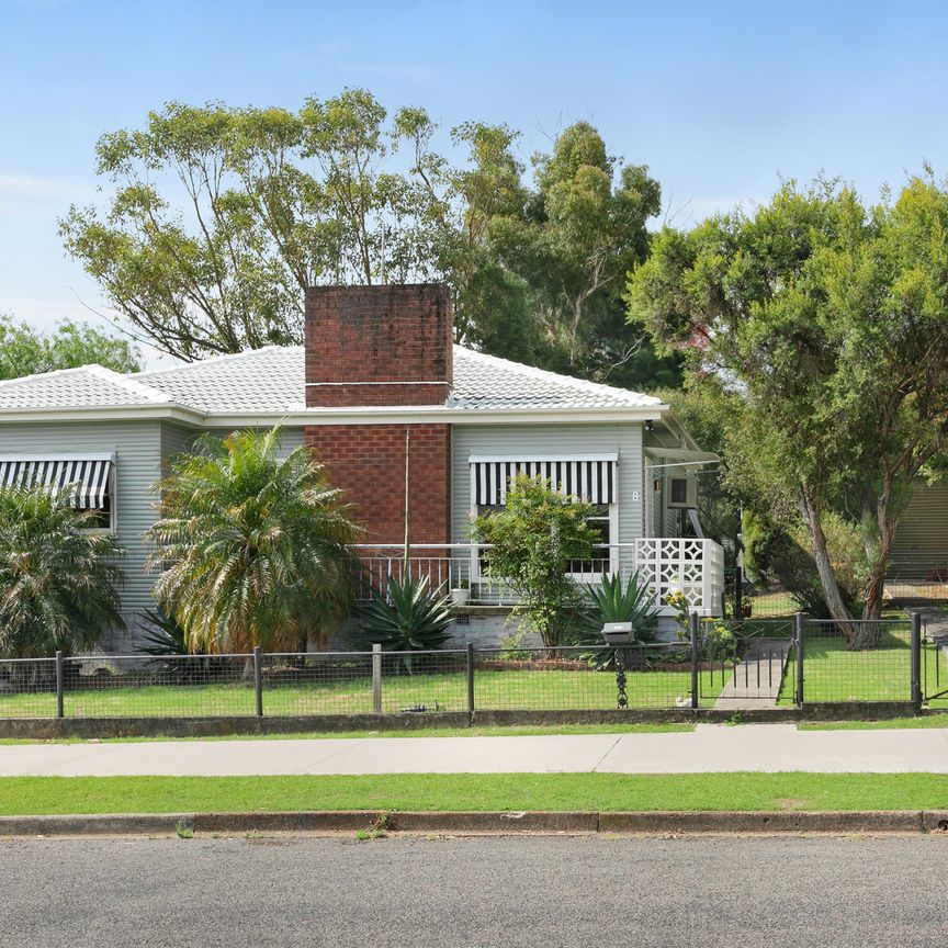 8 Bridge Street, Cessnock NSW 2325 - House For Rent | Domain - Photo 1