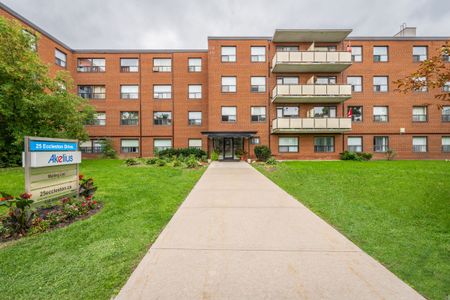 25 Eccleston Drive - Photo 2