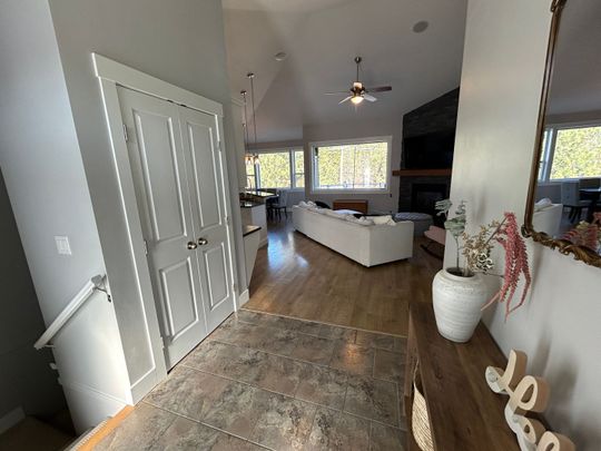 Furnished 4 bed/2 bath home in Rose Valley w/ Optional In-Law Suite - Photo 1