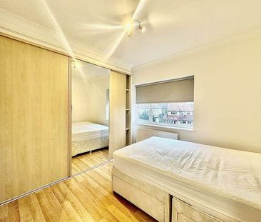 Chislehurst Avenue, London, N12 - Photo 3