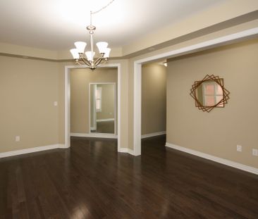 For Lease - 30 Forsyth Crescent, Barrie, Ontario - Photo 4