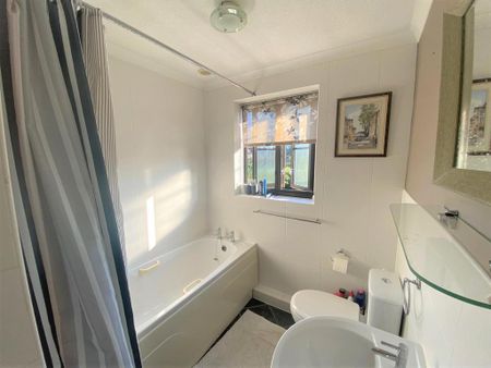 3 bedroom house to rent - Photo 4
