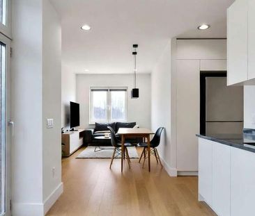 *Exklusive 2,5-Zimmer-Wohnung mit großem Balkon in bester Lage von ... - Photo 1