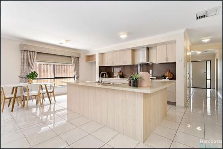 Spacious 4-Bedroom Home with Abundant Natural Light - Photo 5