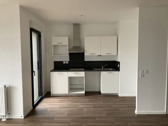 VERSON RESIDENCE RECENTE MAISON EN COPROPRIETE EN LOCATION DISPONIBLE 07/11/2025 - Photo 1