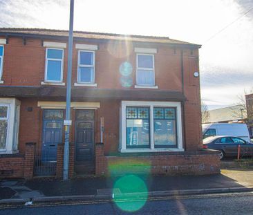 3 bedroom end of terrace house to rent - Photo 4