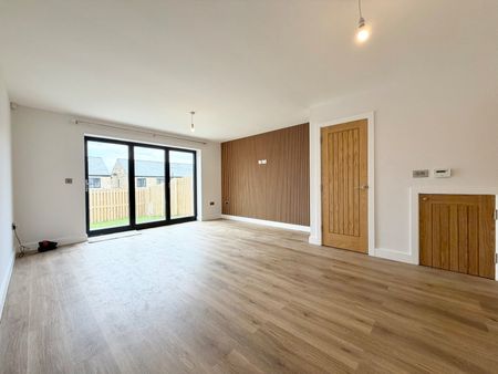 3 bedroom semi-detached house to rent - Photo 4