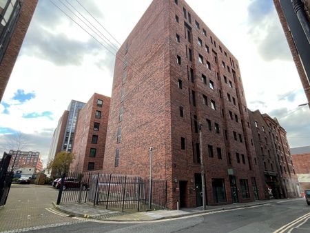 Studio Flat, Norfolk Street, L1 - Photo 2