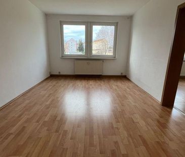 niedliche 2-Zi.-Whg. in der 1. Etage mit Wanne - Foto 1