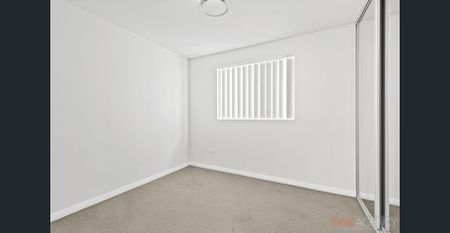 Pemulwuy! Large and Ultra Modern Duplex!!! - Photo 2