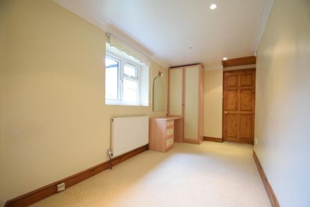 4 bedroom house - terraced - Photo 4