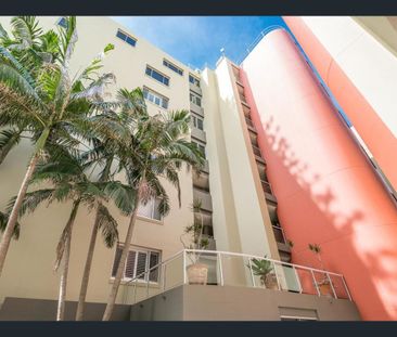 Resort Style Furnished 2 Bed Apartment, Grandview Building, East Ba... - Photo 6