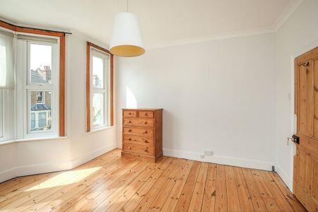 3 bedroom terraced house to rent - Photo 5