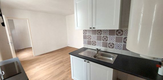 Location Appartement 2 pièces 25m² - Photo 2