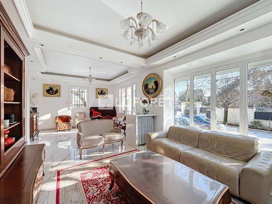 Maison T15 Le Vésinet à louer - Photo 1