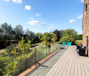 A charming country home with far reaching views and equestrian faci... - Photo 3