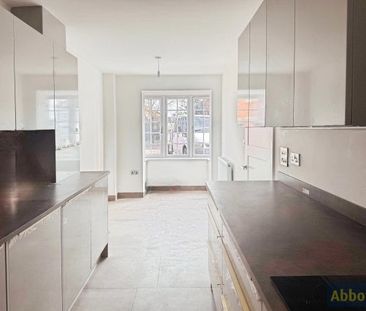 High Road, Benfleet, SS7 5RZ - Photo 3