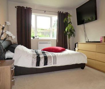 Monea Hall, Conisbrough Keep, City Centre, CV1 - Photo 3