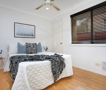 Three Bedroom Family Home - Photo 4