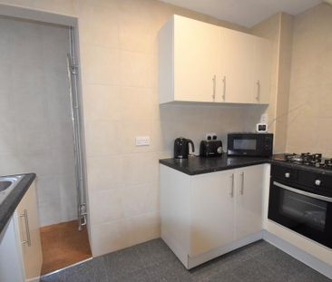 2 bedroom terraced house to rent - Photo 5