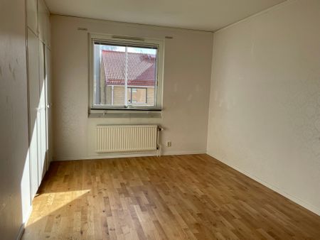 Jägaregatan 2 A - Foto 3