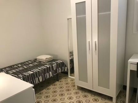 Carrer de Ciudad Real, Barcelona, Catalonia 08012 - Foto 2