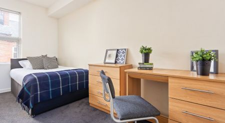 8 Hessle Terrace, Hyde Park, Leeds, LS6 1EQ - Photo 3