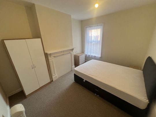 Oxford Avenue, SO14, Southampton - Photo 1