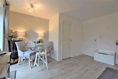 3 bedroom terraced house to rent - Photo 5