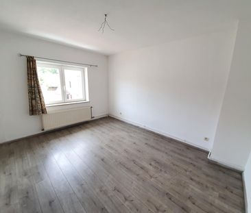 Duplex 2 chambres à 6032 Charleroi Mont-sur-Marchienne  Loyer: 780 € - Photo 5